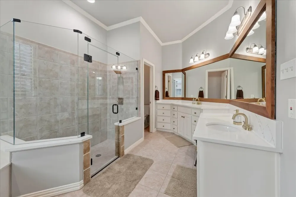 9116 Edgemont Drive North Richland Hills, TX 76182