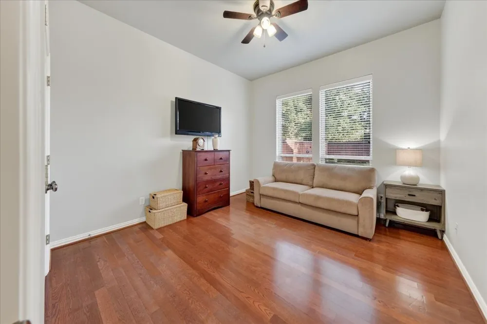 9116 Edgemont Drive North Richland Hills, TX 76182