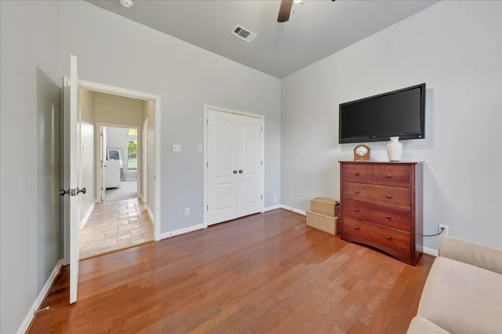 9116 Edgemont Drive North Richland Hills, TX 76182