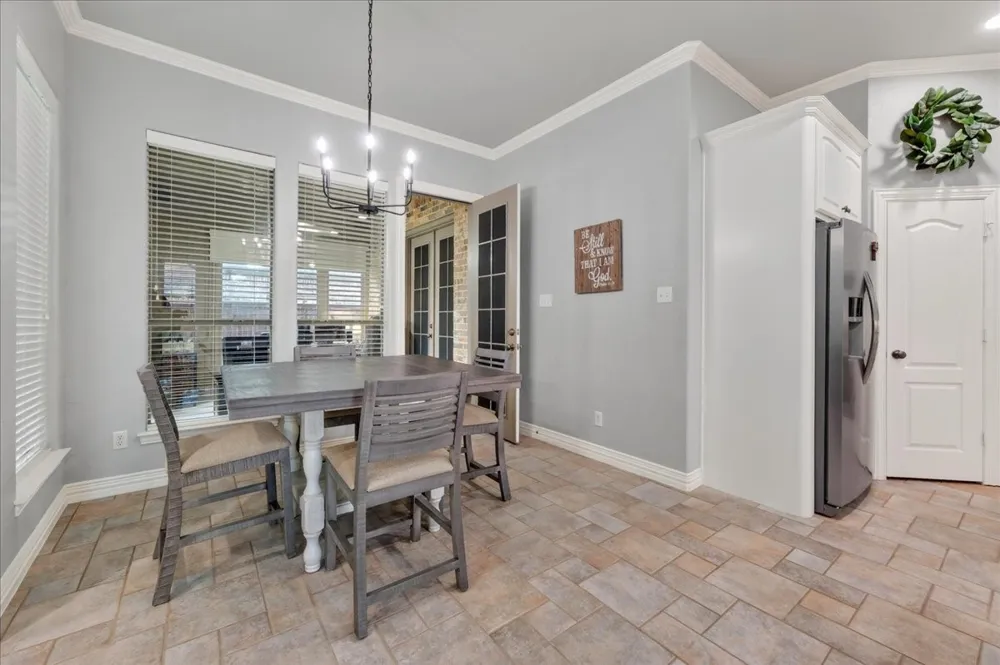 9116 Edgemont Drive North Richland Hills, TX 76182
