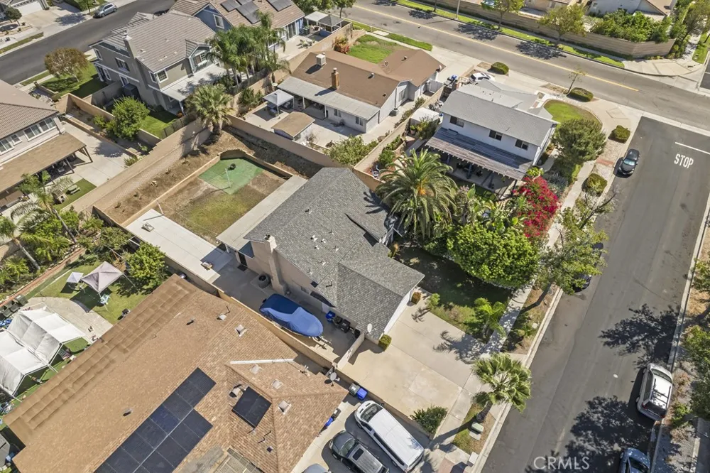 15670 Jackson Fontana, CA 92336