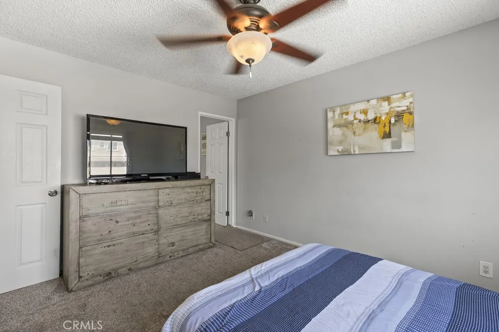 15670 Jackson Fontana, CA 92336