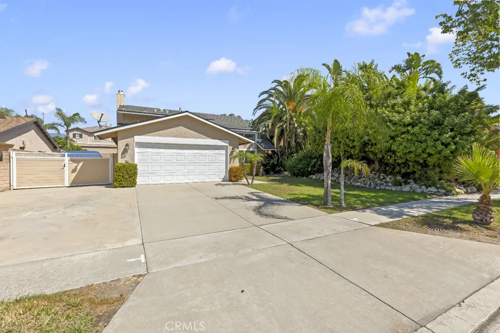 15670 Jackson Fontana, CA 92336