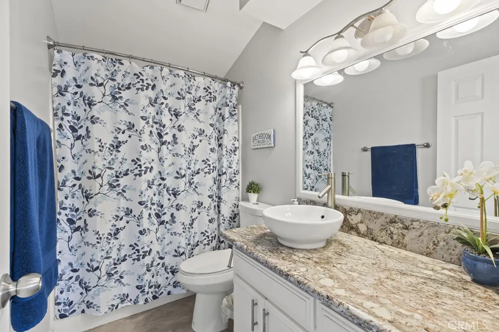 15670 Jackson Fontana, CA 92336