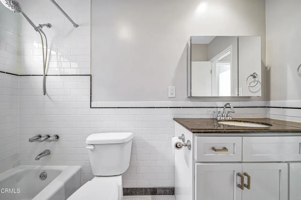 590 Los Robles Avenue #5 Pasadena, CA 91101
