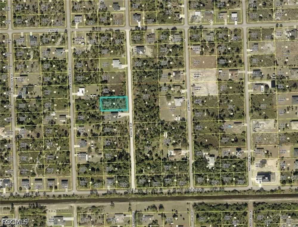 8th Avenue Lehigh Acres, FL 33972