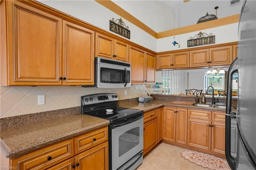 5854 Westbourgh Court Naples, FL 34112