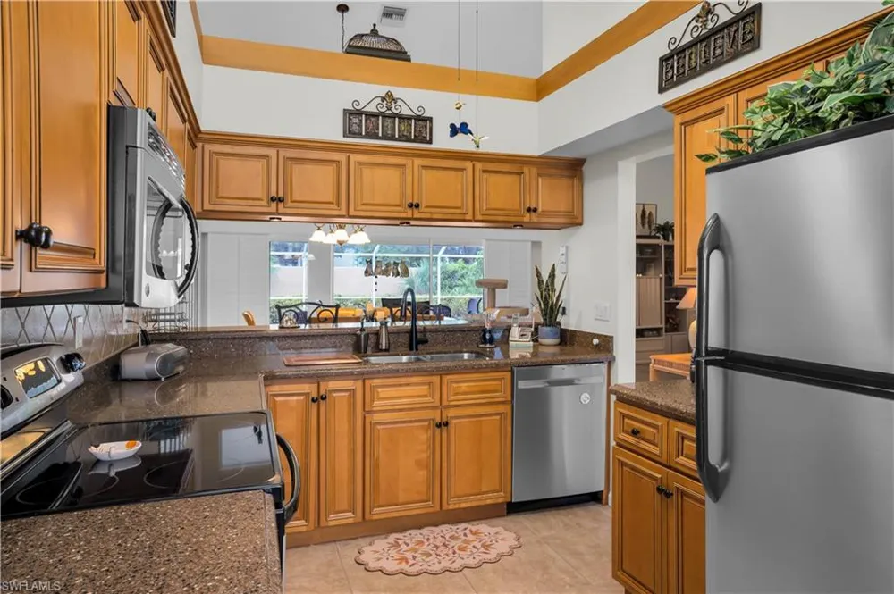 5854 Westbourgh Court Naples, FL 34112