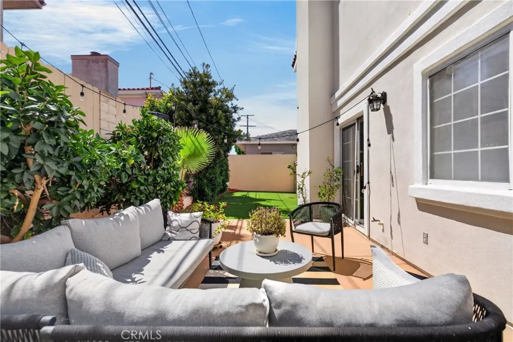 2224 Ruhland #B Redondo Beach, CA 90278