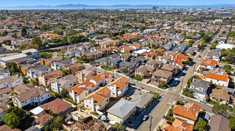 1916 Perry Avenue #A Redondo Beach, CA 90278