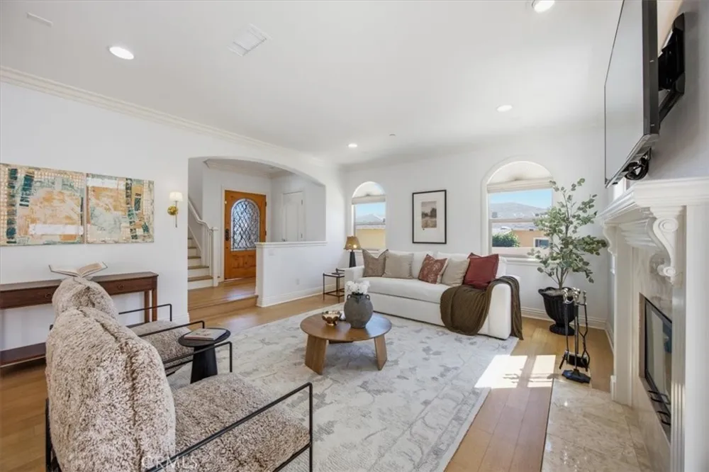 1916 Perry Avenue #A Redondo Beach, CA 90278