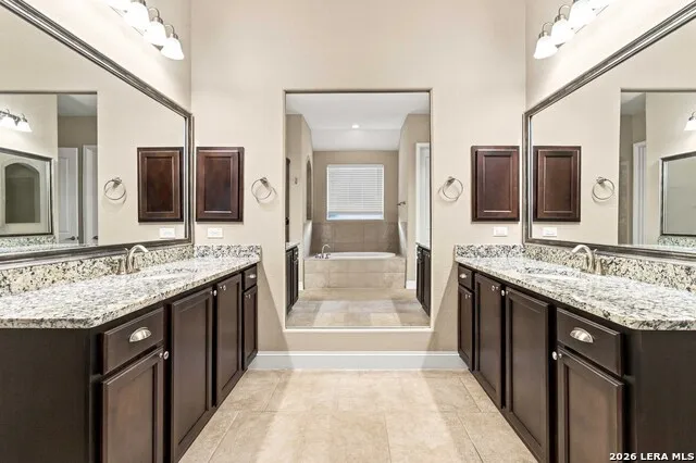 29509 KEARNEY RDG Fair Oaks Ranch, TX 78015