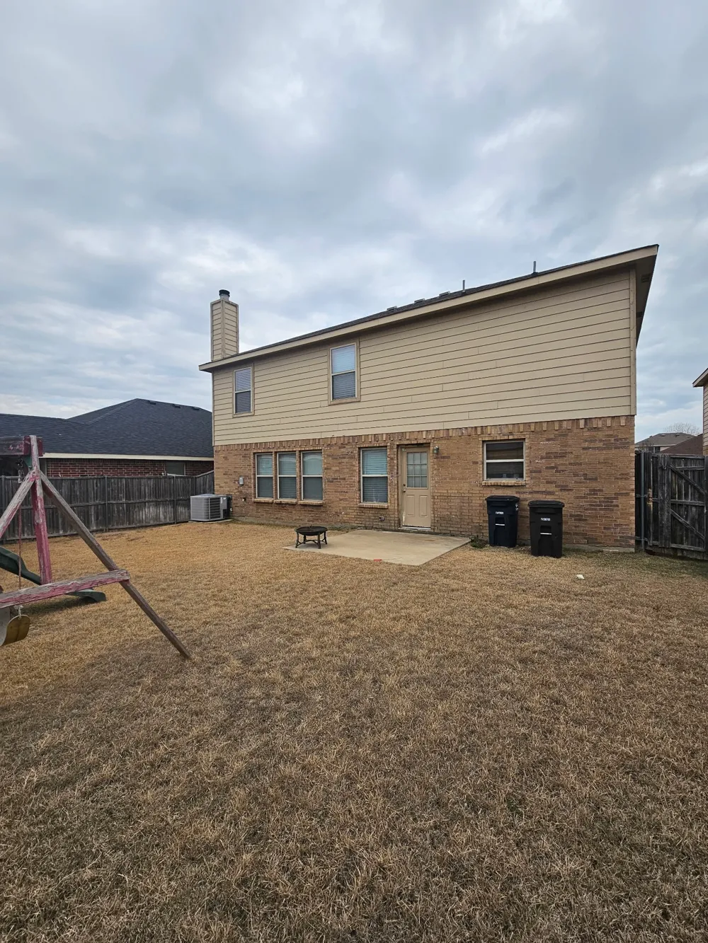 824 Green Heath Avenue Fort Worth, TX 76120