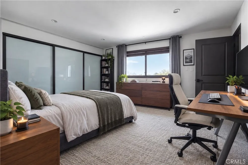 853 S Lucerne #306 Los Angeles, CA 90005