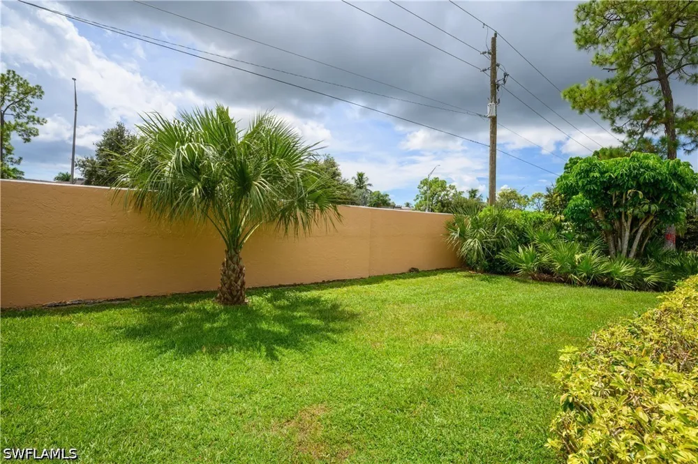 Westbourgh Court Naples, FL 34112