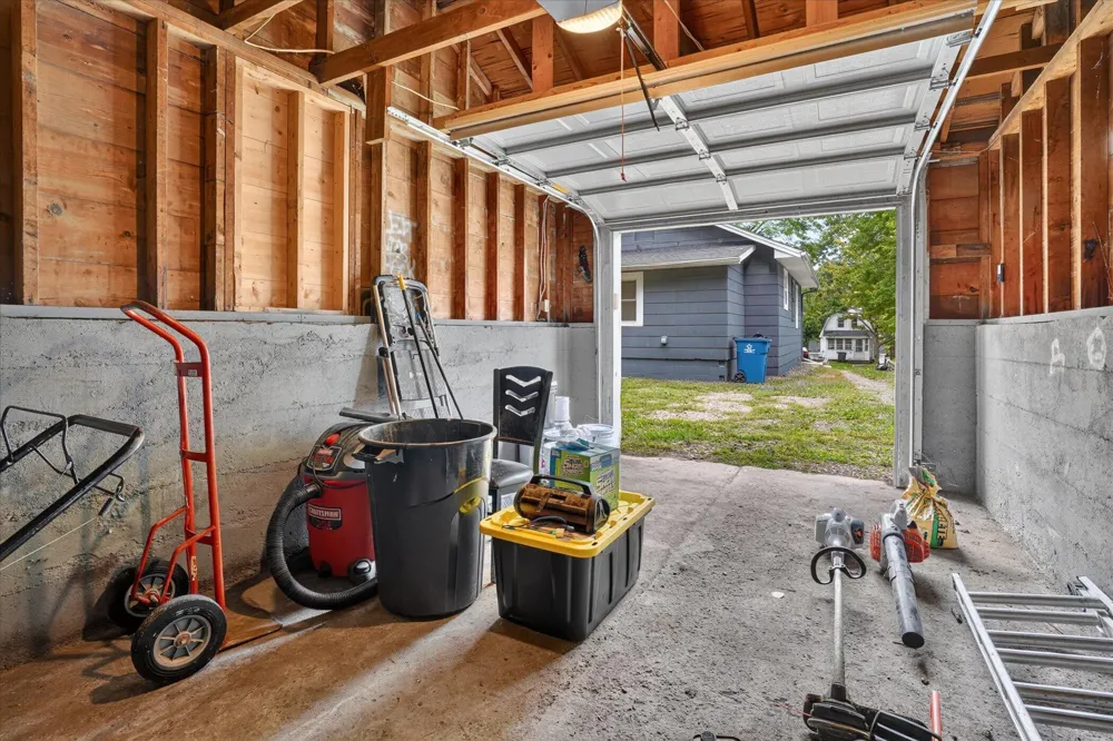 70 Kelley Avenue Battle Creek, MI 49017