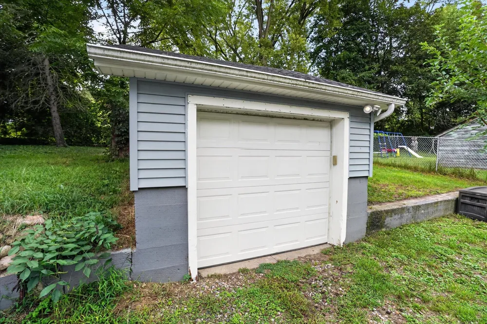 70 Kelley Avenue Battle Creek, MI 49017