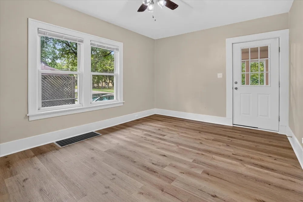 70 Kelley Avenue Battle Creek, MI 49017