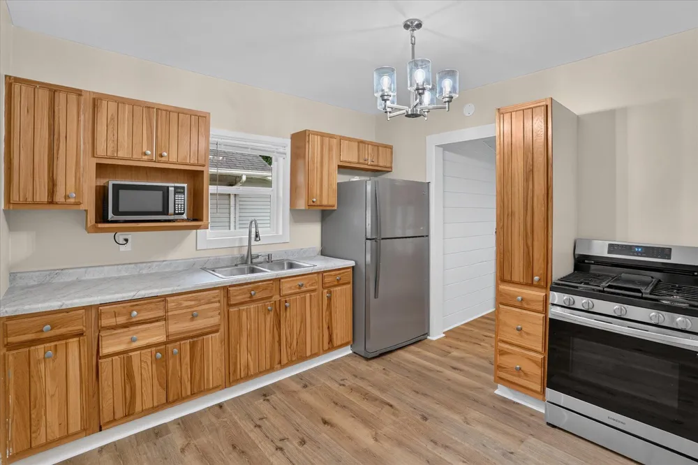 70 Kelley Avenue Battle Creek, MI 49017