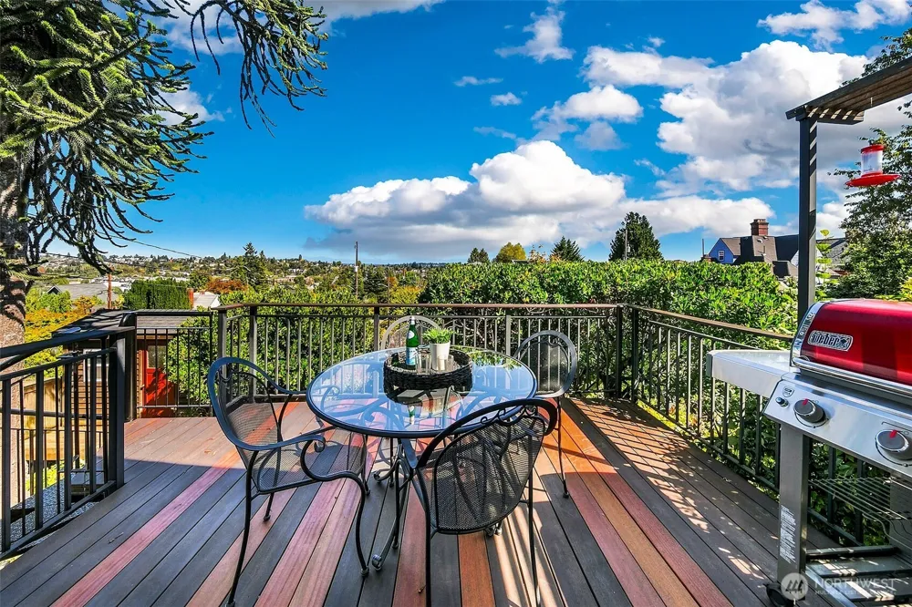 2502 18th Avenue S Seattle, WA 98144