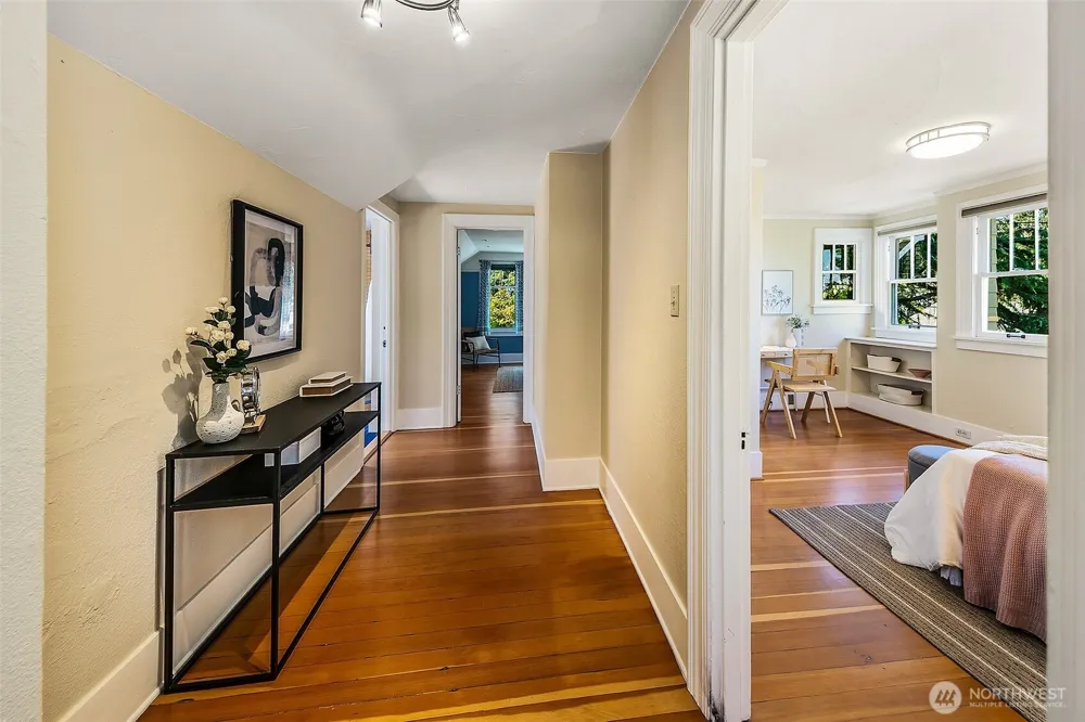 2502 18th Avenue S Seattle, WA 98144