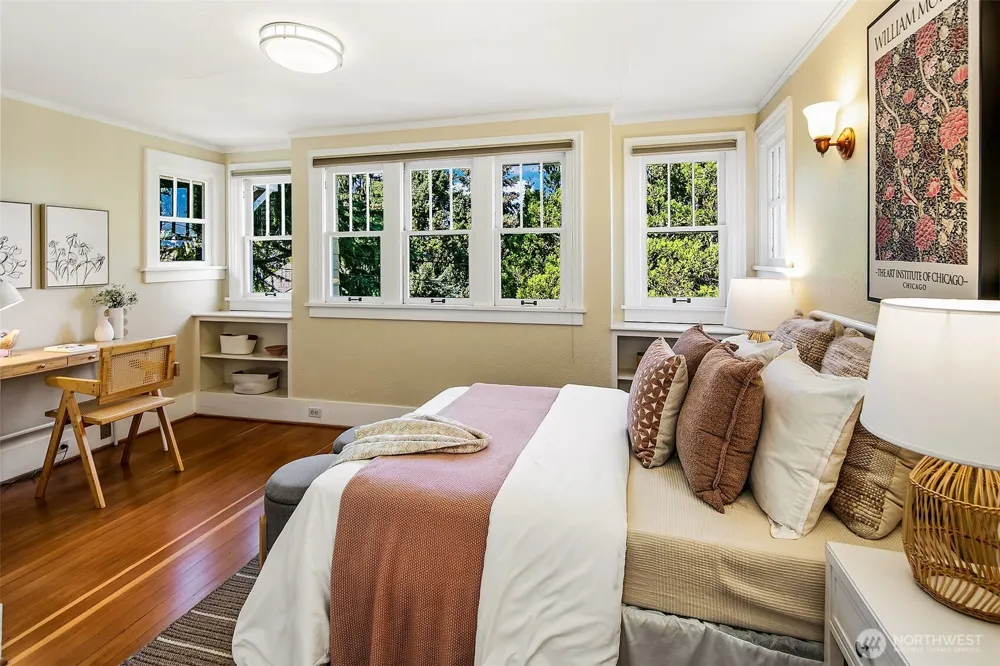 2502 18th Avenue S Seattle, WA 98144