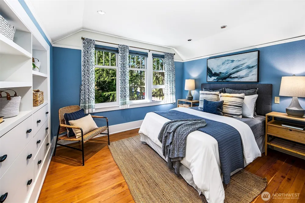 2502 18th Avenue S Seattle, WA 98144
