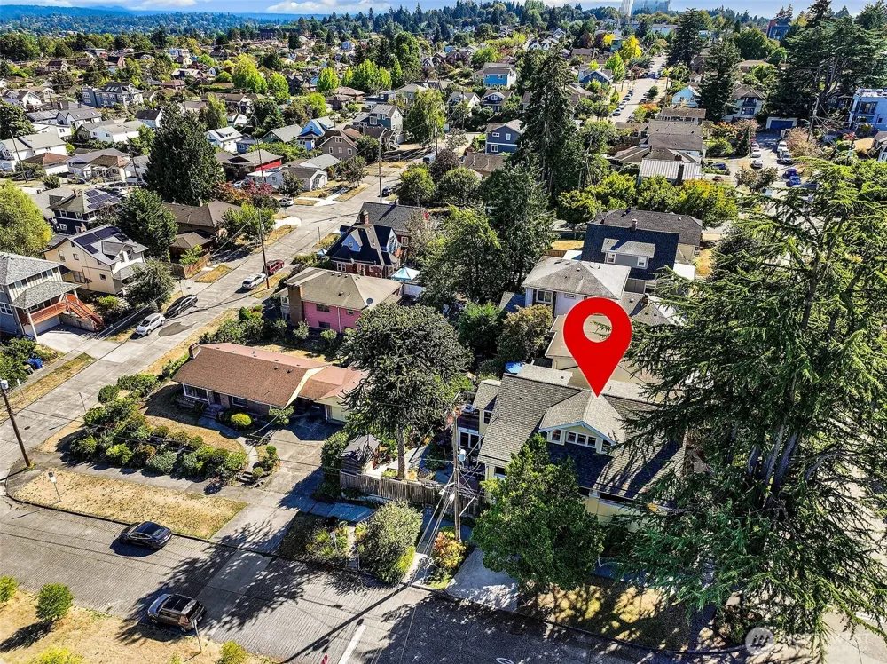 2502 18th Avenue S Seattle, WA 98144