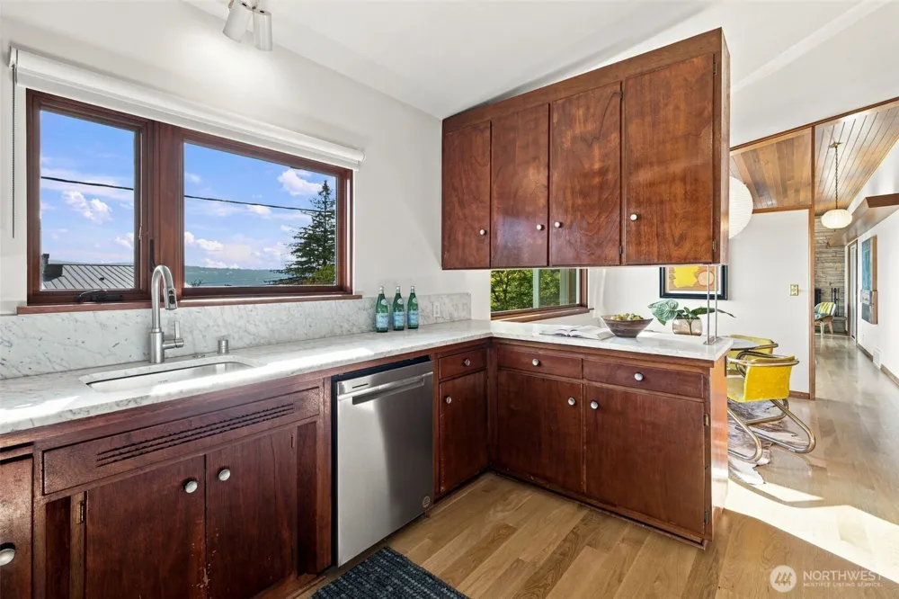 5417 S Orcas Street Seattle, WA 98118