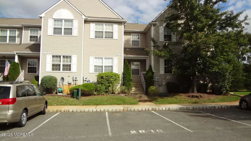 2810 Ice House Court Freehold, NJ 07728
