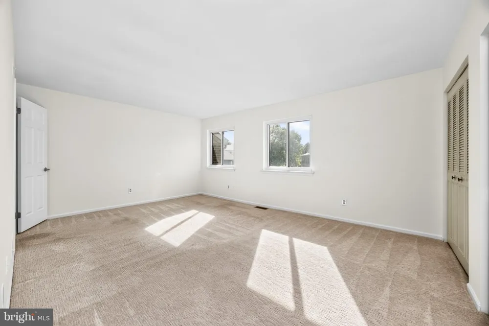 122 PEMBROKE COURT Exton, PA 19341