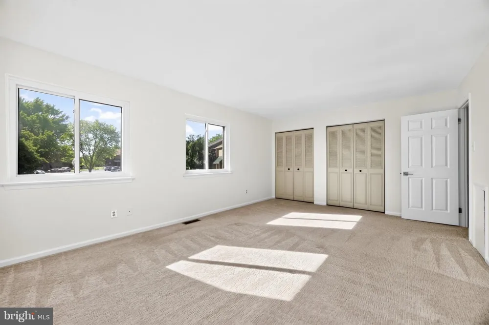 122 PEMBROKE COURT Exton, PA 19341