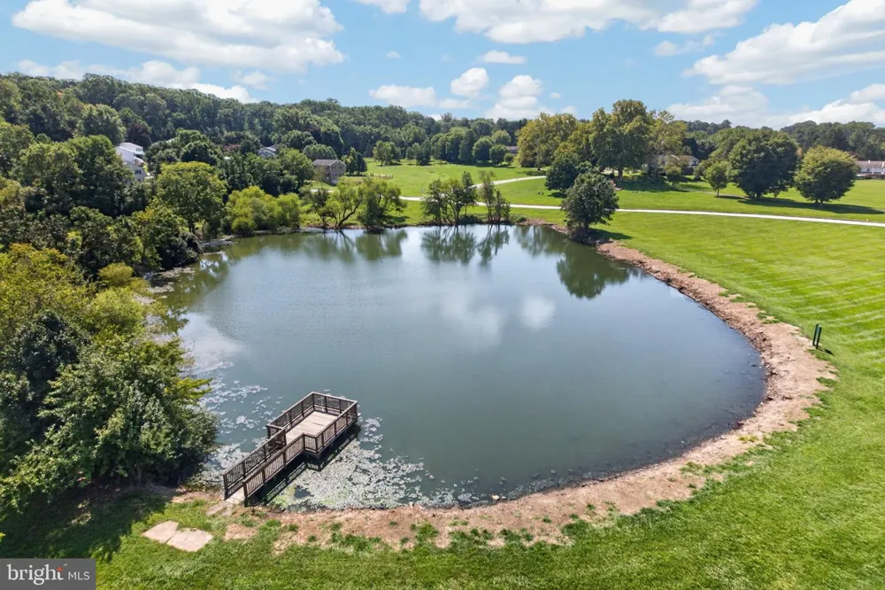 122 PEMBROKE COURT Exton, PA 19341