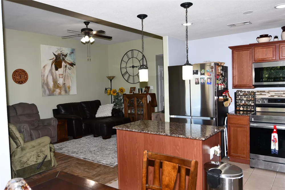 215 Dodge City Trail Newark, TX 76071
