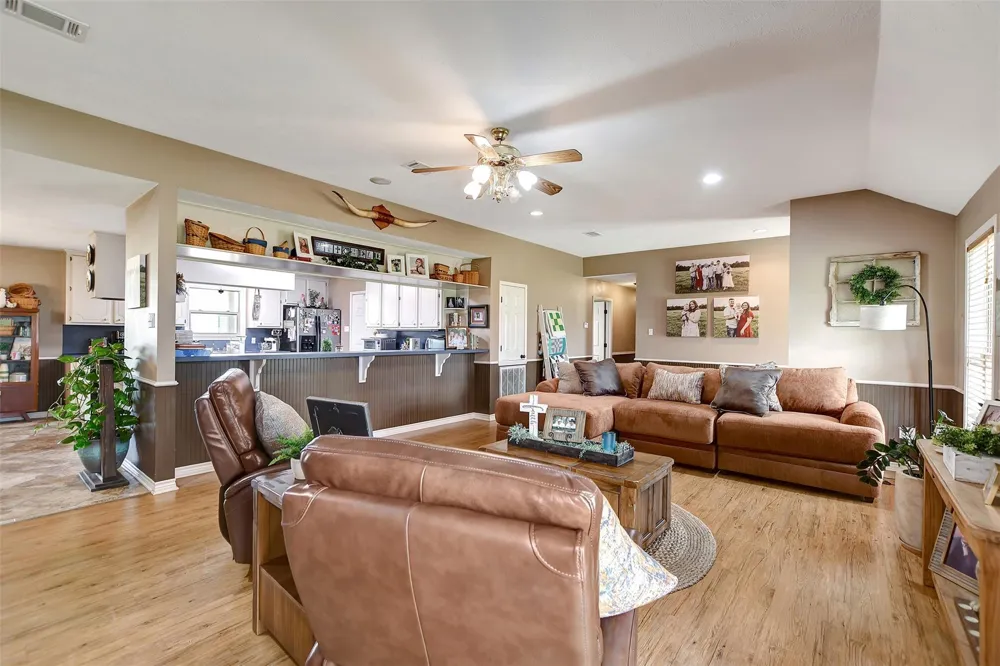 599 County Road 295 Garrison, TX 75946