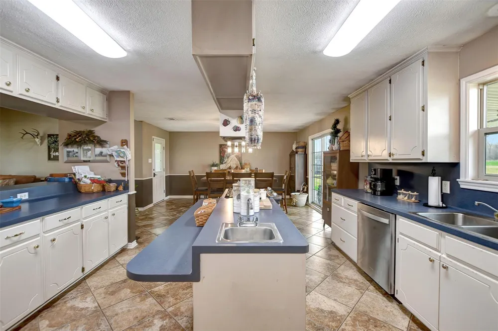 599 County Road 295 Garrison, TX 75946