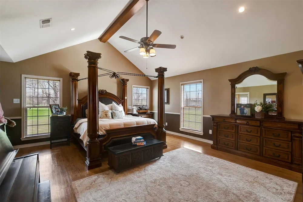 599 County Road 295 Garrison, TX 75946