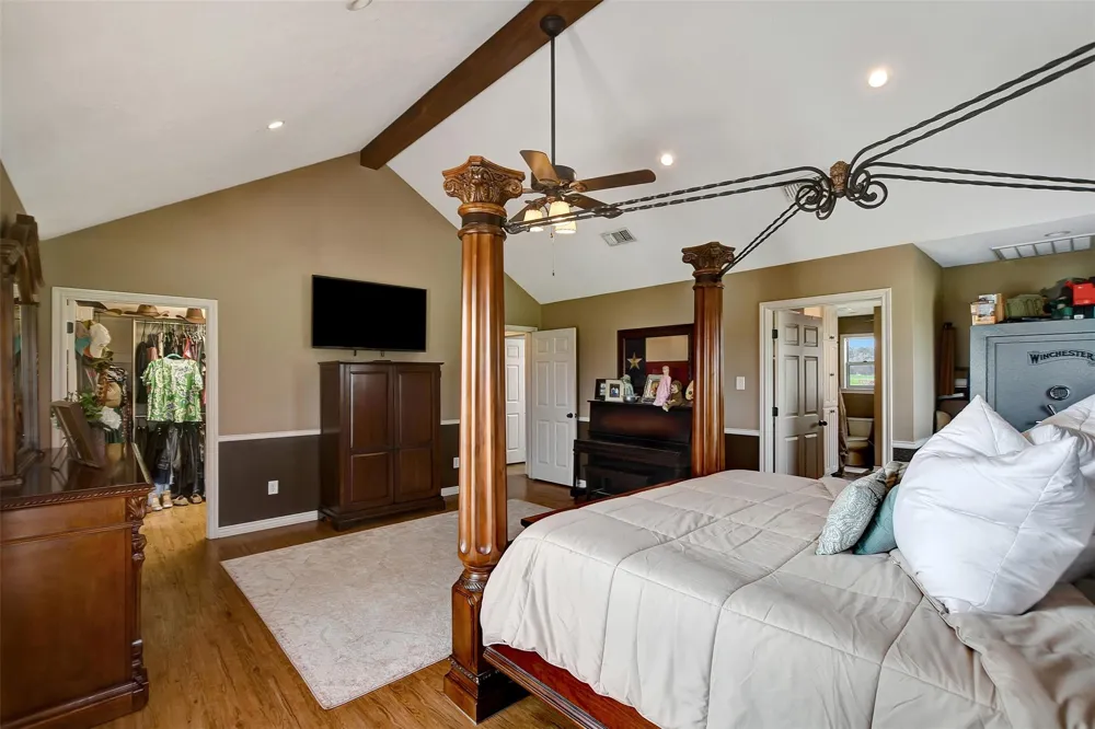 599 County Road 295 Garrison, TX 75946