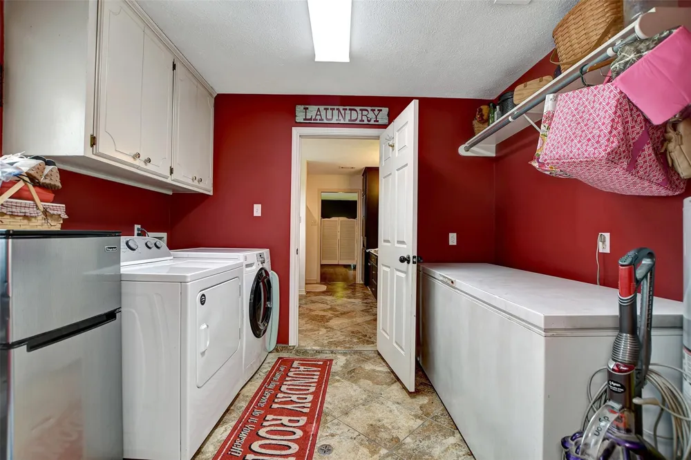 599 County Road 295 Garrison, TX 75946