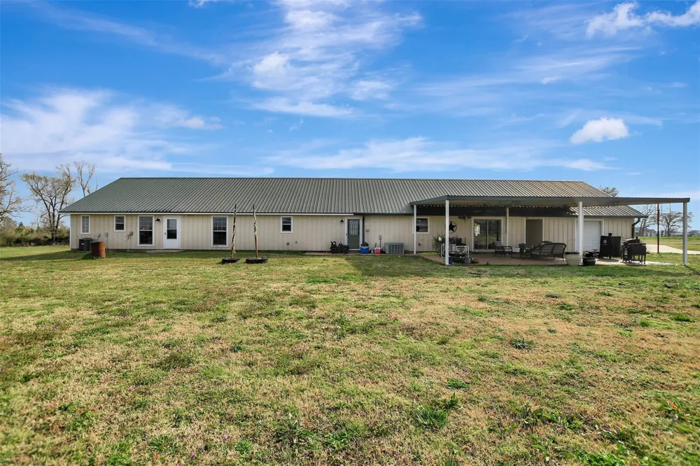 599 County Road 295 Garrison, TX 75946