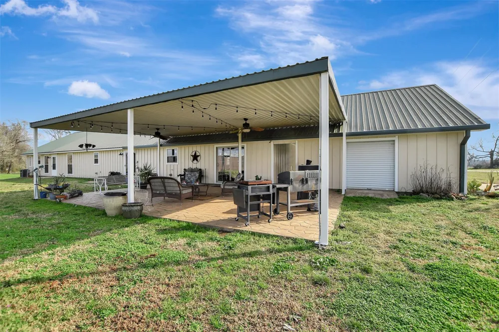 599 County Road 295 Garrison, TX 75946