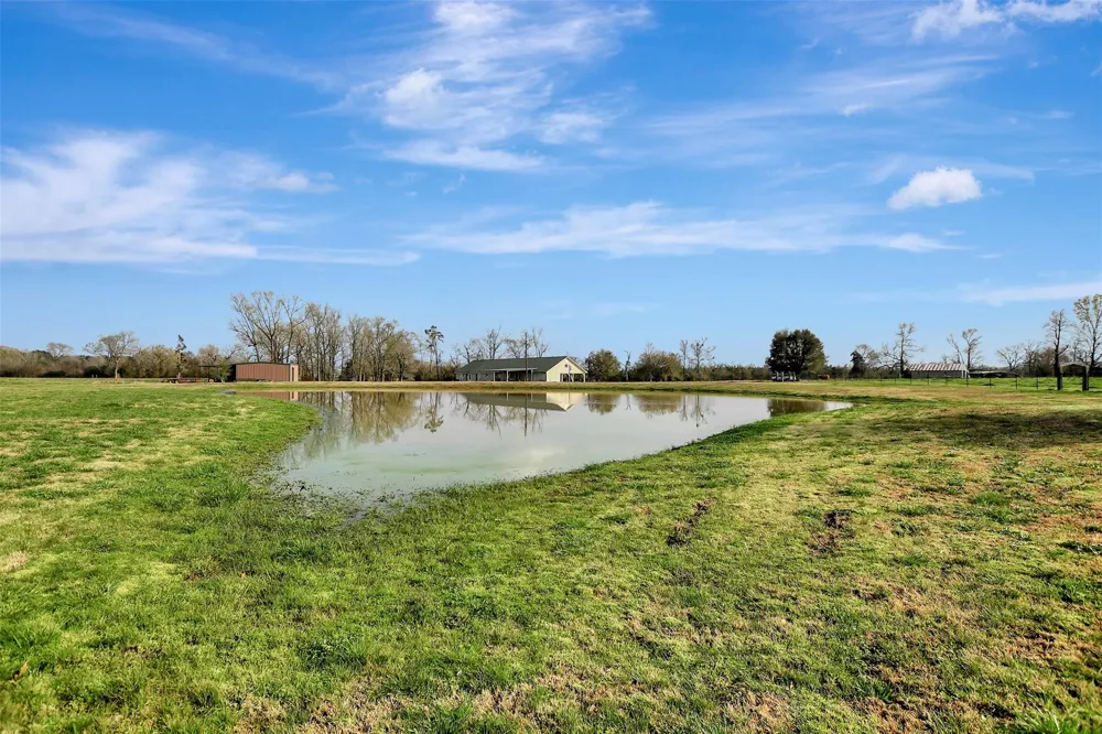 599 County Road 295 Garrison, TX 75946