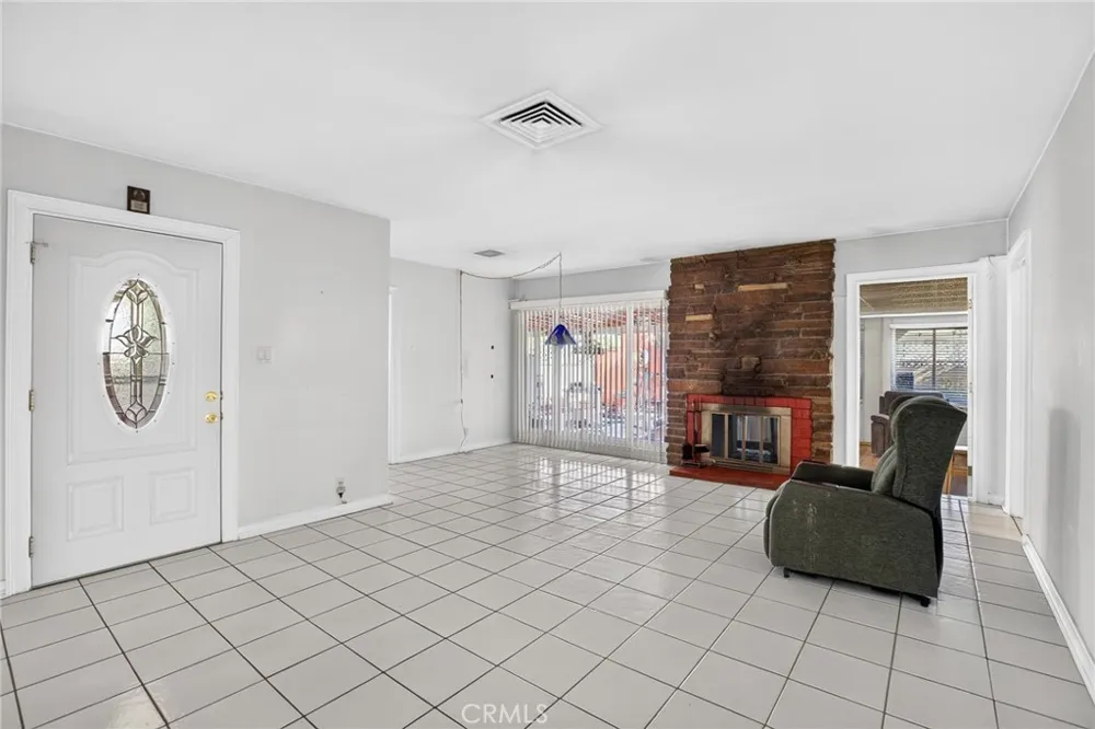 10923 Belcher Norwalk, CA 90650