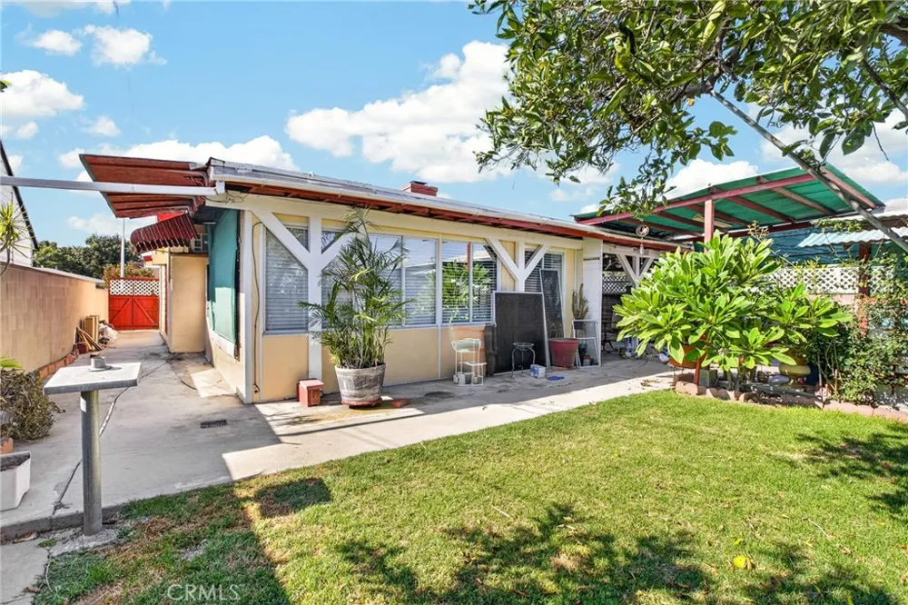 10923 Belcher Norwalk, CA 90650