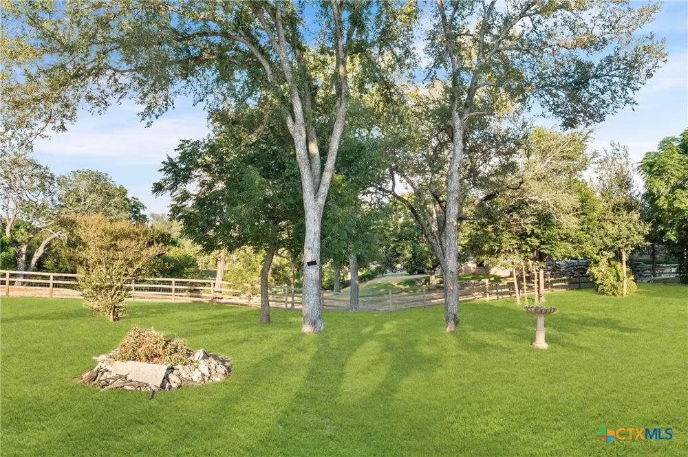 1515 Lake Road Belton, TX 76513