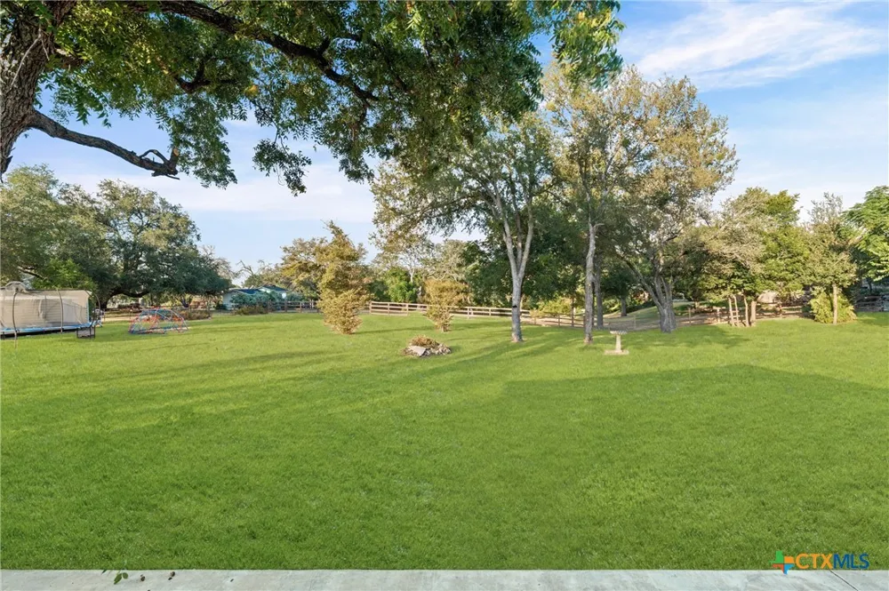 1515 Lake Road Belton, TX 76513