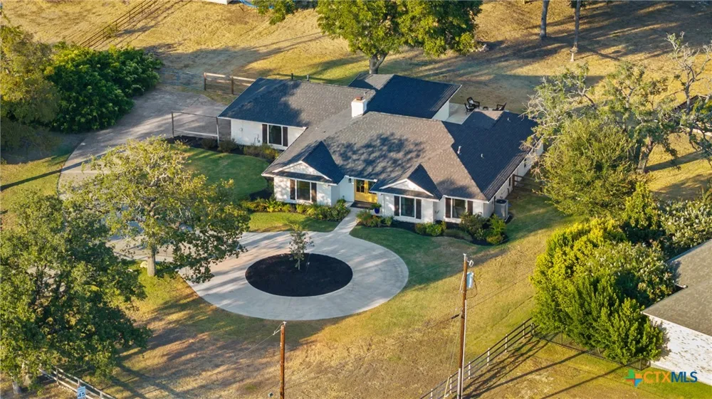 1515 Lake Road Belton, TX 76513
