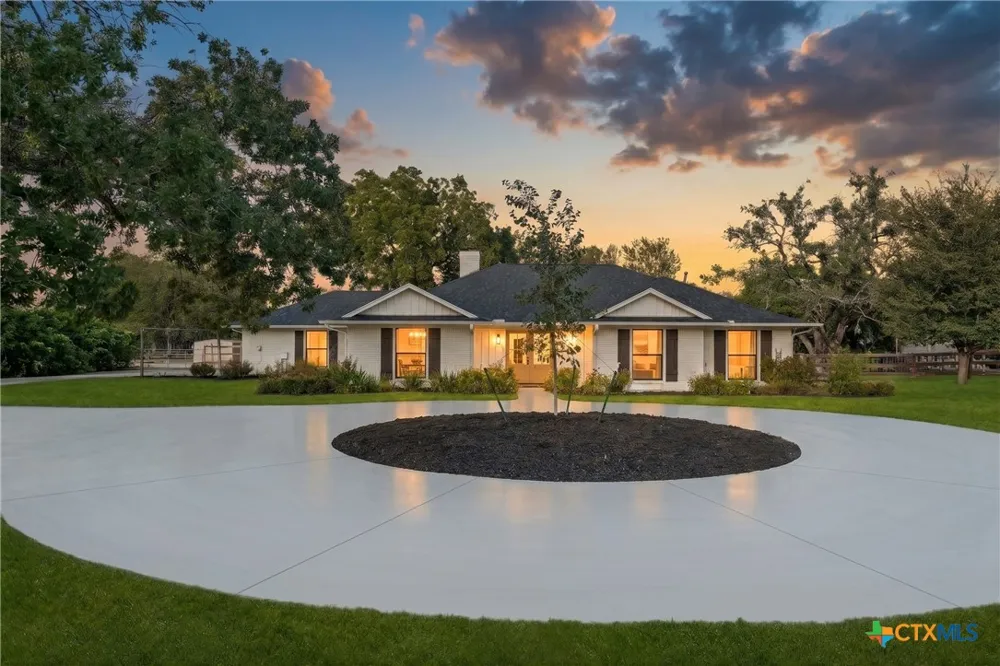 1515 Lake Road Belton, TX 76513