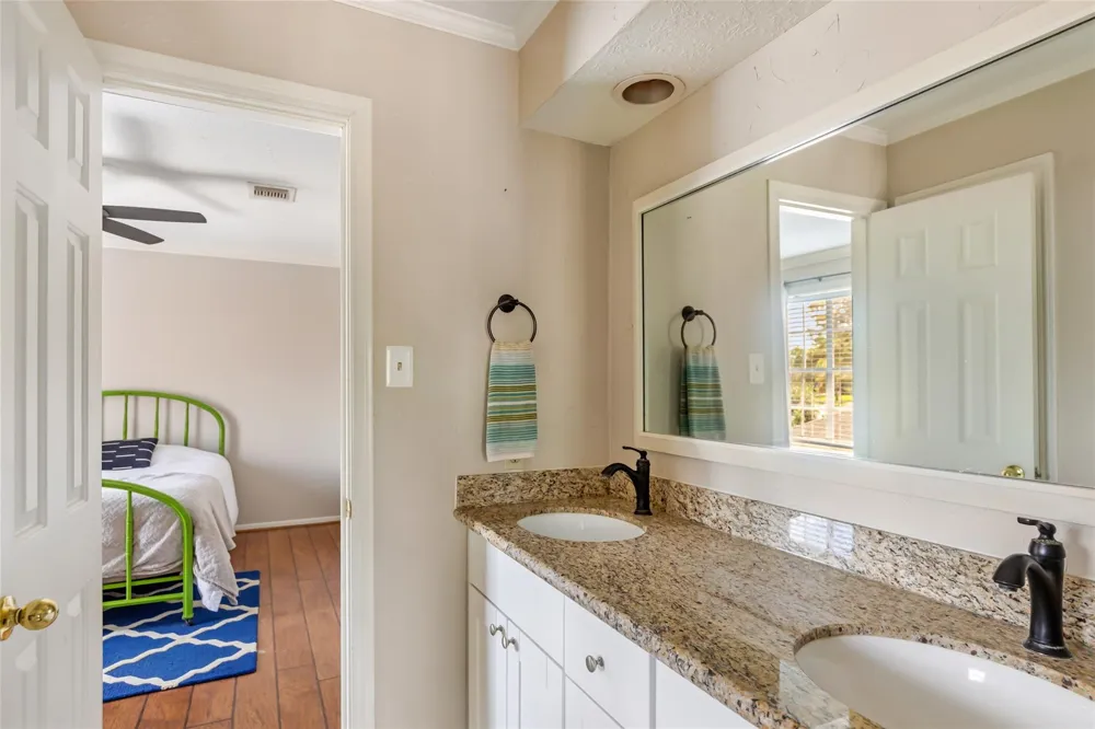 15615 Wildwood Run Cypress, TX 77433