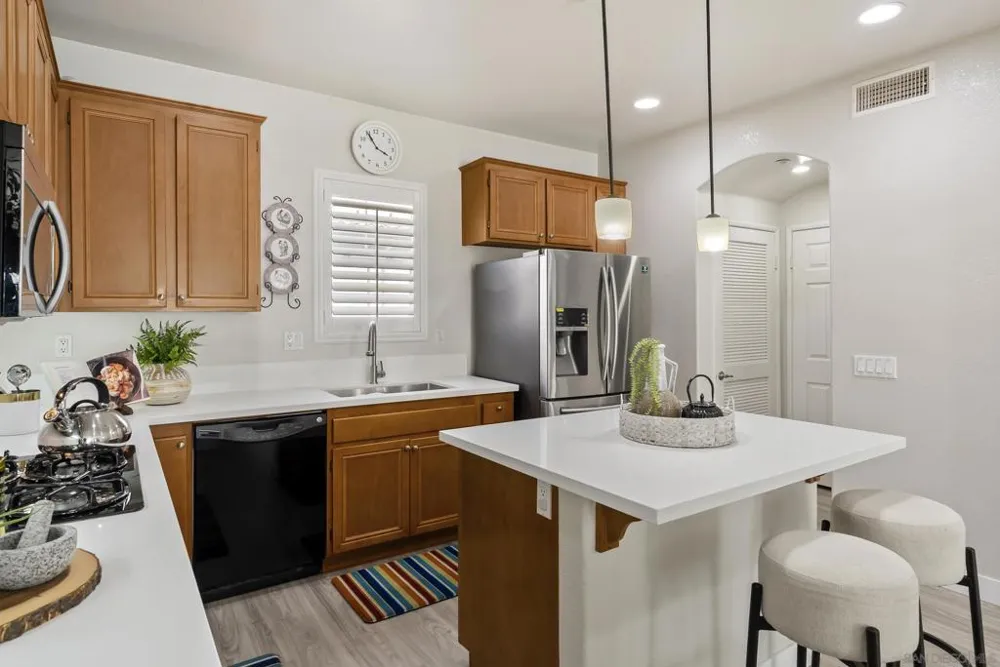 10505 Zenor #21 San Diego, CA 92127